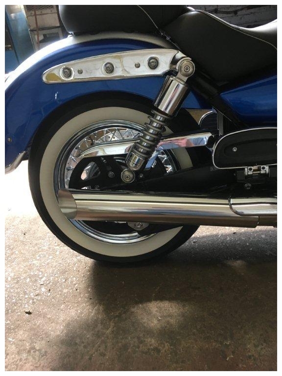 Triumph Thunderbird LT and Commander daveplattexhausts